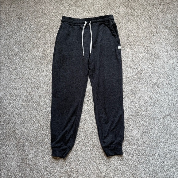 Vuori Performance Jogger - Picture 2 of 4